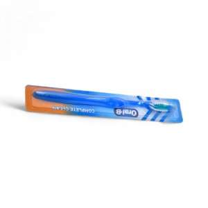 Oral B Toothbrush, Complete Clean