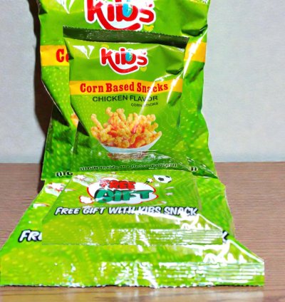 KIBS CORN STICKS WITH FREE GIFTS 30X20 GM - CHICKEN